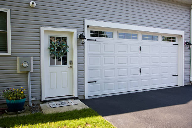 24/7 Emergency Garage Door Roller Replacement experts in Footville, WI